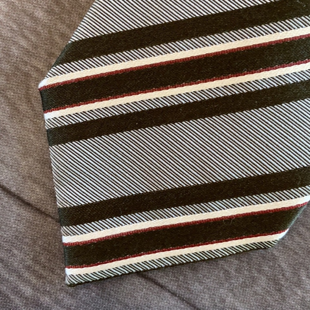 Hugo Boss - Picture 3 of 6
